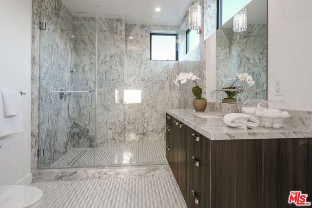 810 N Orlando Avenue, West Hollywood, CA 90069