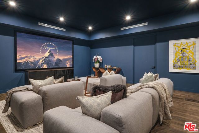810 N Orlando Avenue, West Hollywood, CA 90069