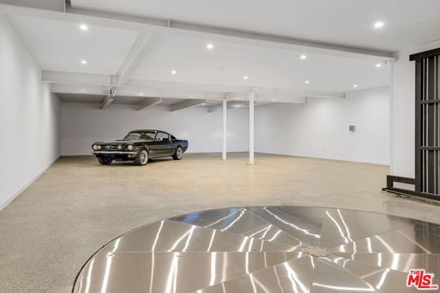 810 N Orlando Avenue, West Hollywood, CA 90069