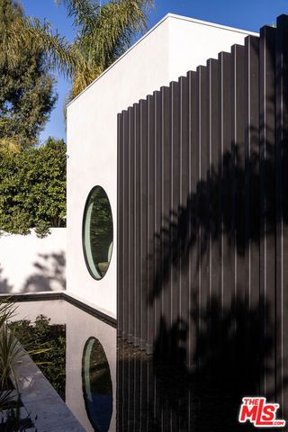 810 N Orlando Avenue, West Hollywood, CA 90069