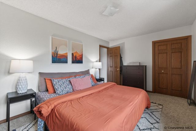 6010 OSAGE AVE, Cheyenne, WY 82009