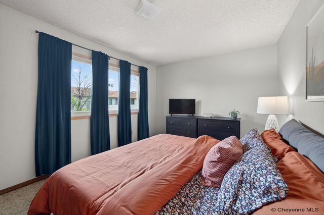 6010 OSAGE AVE, Cheyenne, WY 82009