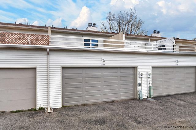 6010 OSAGE AVE, Cheyenne, WY 82009