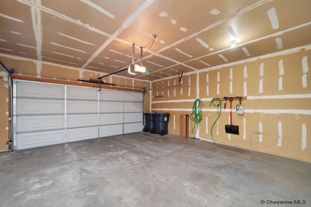 6010 OSAGE AVE, Cheyenne, WY 82009