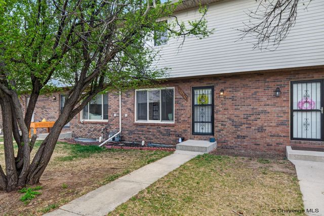 6010 OSAGE AVE, Cheyenne, WY 82009