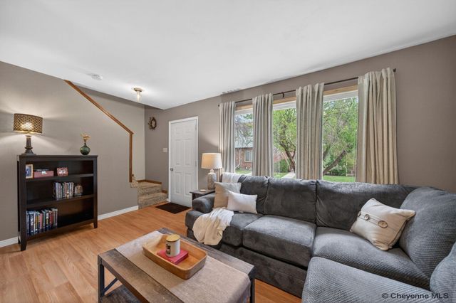 6010 OSAGE AVE, Cheyenne, WY 82009