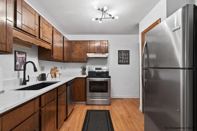 6010 OSAGE AVE, Cheyenne, WY 82009