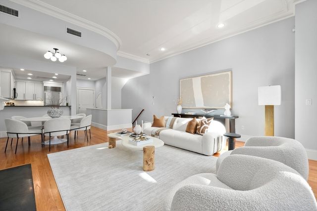 195 Beacon Street 2, Boston, MA 02116