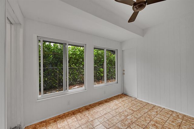 3280 NE 15th Ave, Oakland Park, FL 33334