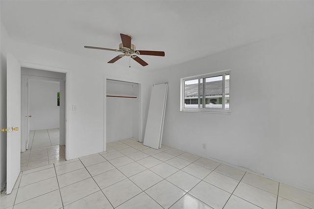 3280 NE 15th Ave, Oakland Park, FL 33334