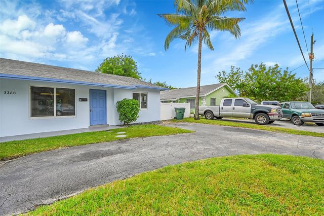 3280 NE 15th Ave, Oakland Park, FL 33334