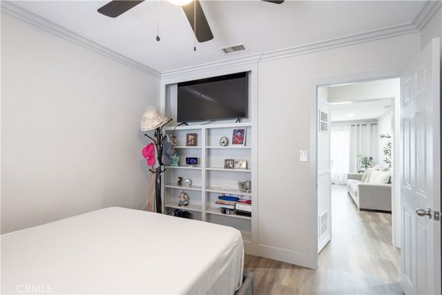 2121 Valencia, Santa Ana, CA 92706