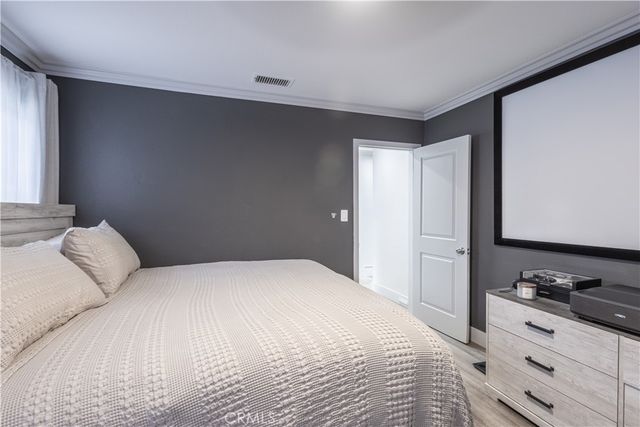 2121 Valencia, Santa Ana, CA 92706