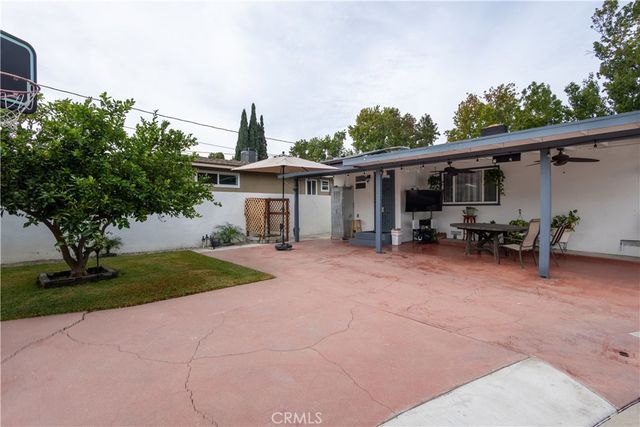 2121 Valencia, Santa Ana, CA 92706