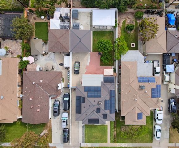 2121 Valencia, Santa Ana, CA 92706
