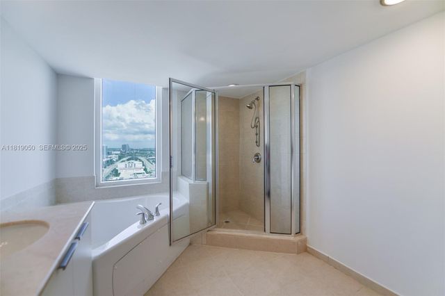 16699 Collins Avenue 2107, Sunny Isles Beach, FL 33160