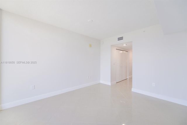 16699 Collins Avenue 2107, Sunny Isles Beach, FL 33160