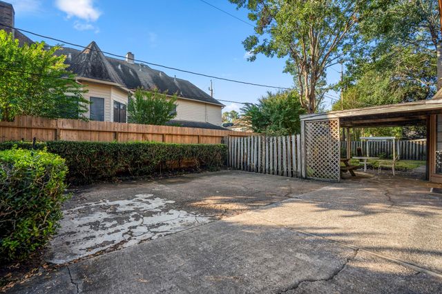 8417 Crescent Wood Lane, Spring, TX 77379