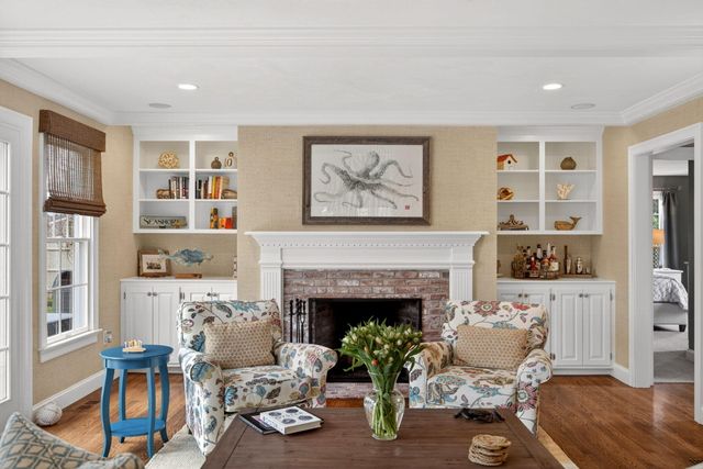 8 Captains Walk, North Chatham, MA 02650