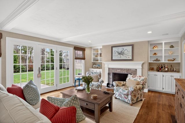 8 Captains Walk, North Chatham, MA 02650