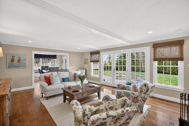 8 Captains Walk, North Chatham, MA 02650