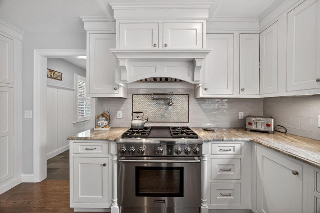 8 Captains Walk, North Chatham, MA 02650