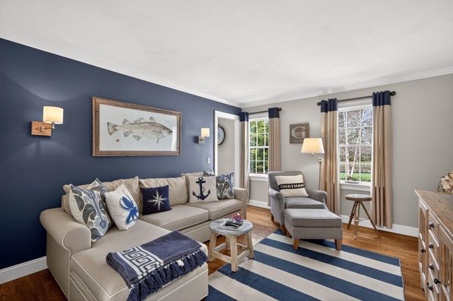 8 Captains Walk, North Chatham, MA 02650