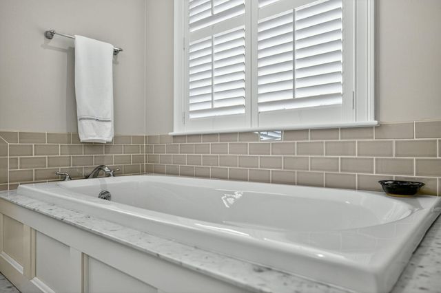 8 Captains Walk, North Chatham, MA 02650