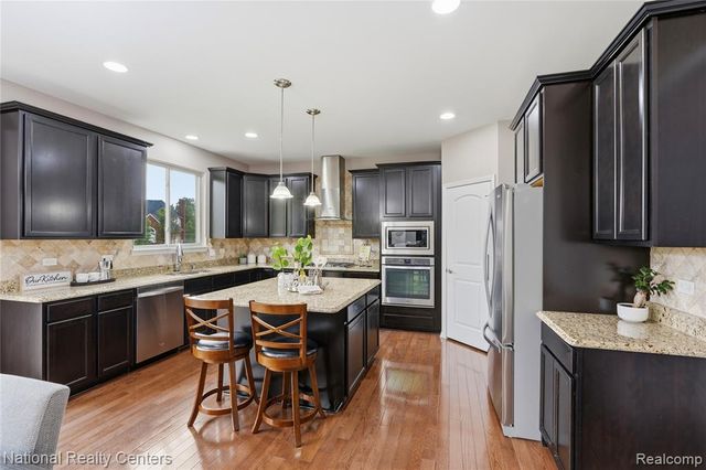 52347 Ferndale Drive, Northville, MI 48167