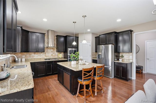 52347 Ferndale Drive, Northville, MI 48167