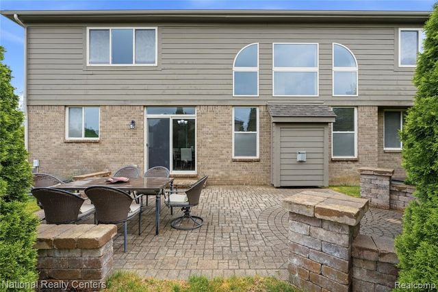 52347 Ferndale Drive, Northville, MI 48167