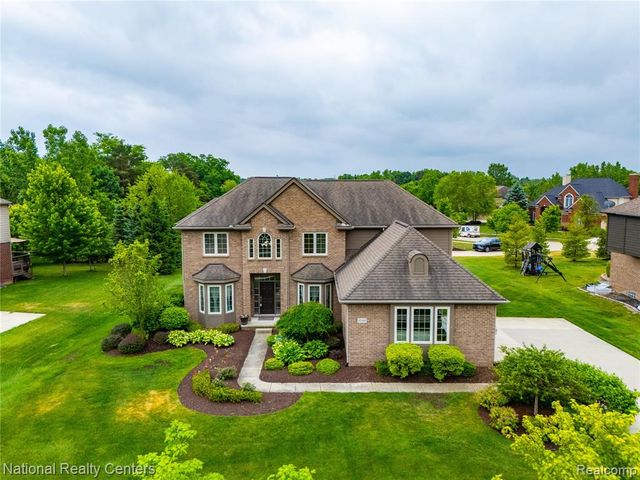 52347 Ferndale Drive, Northville, MI 48167