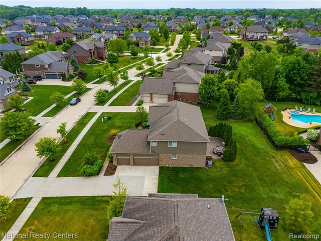 52347 Ferndale Drive, Northville, MI 48167