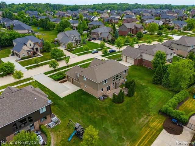 52347 Ferndale Drive, Northville, MI 48167