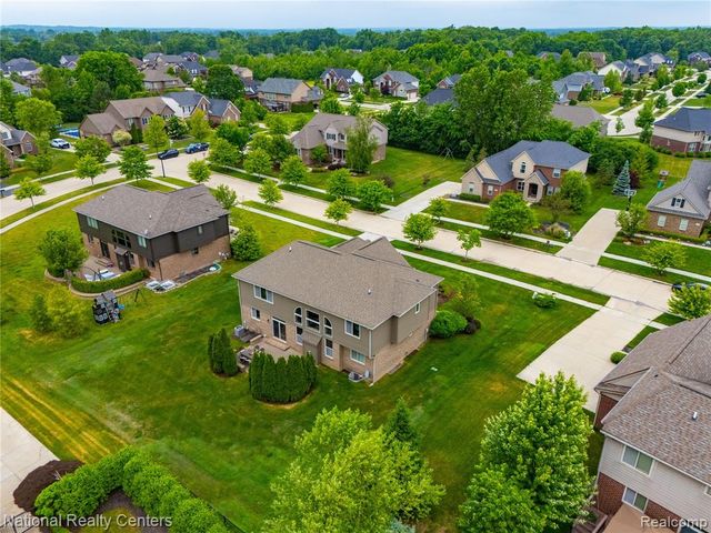 52347 Ferndale Drive, Northville, MI 48167