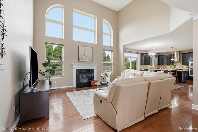 52347 Ferndale Drive, Northville, MI 48167