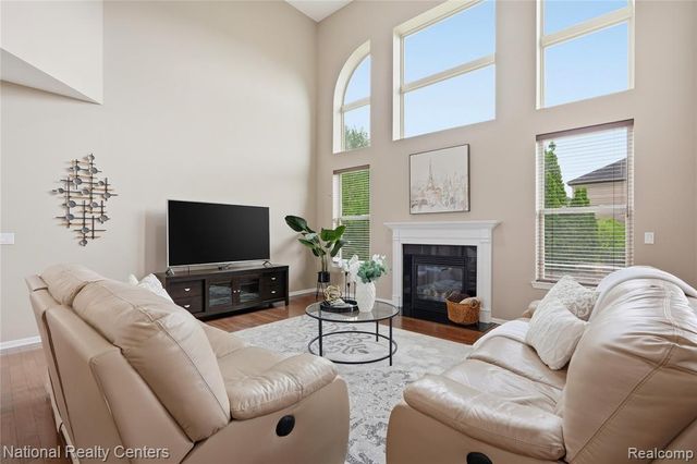 52347 Ferndale Drive, Northville, MI 48167
