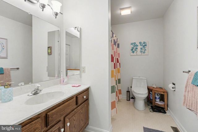 6 WESTWOOD CT, Enola, PA 17025