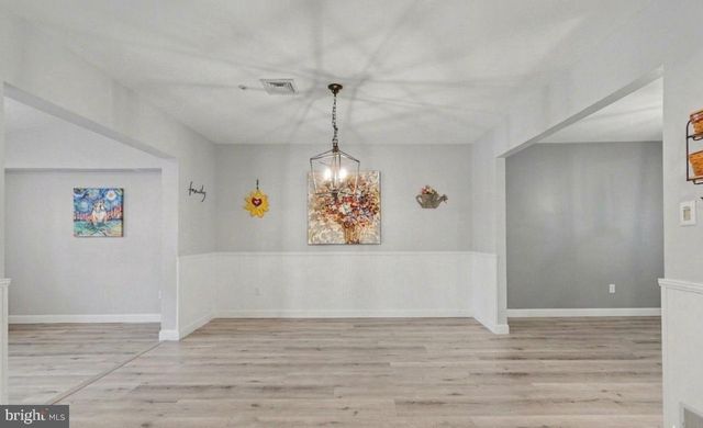 6 WESTWOOD CT, Enola, PA 17025