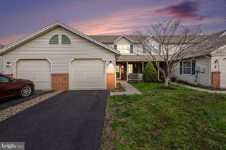 6 WESTWOOD CT, Enola, PA 17025
