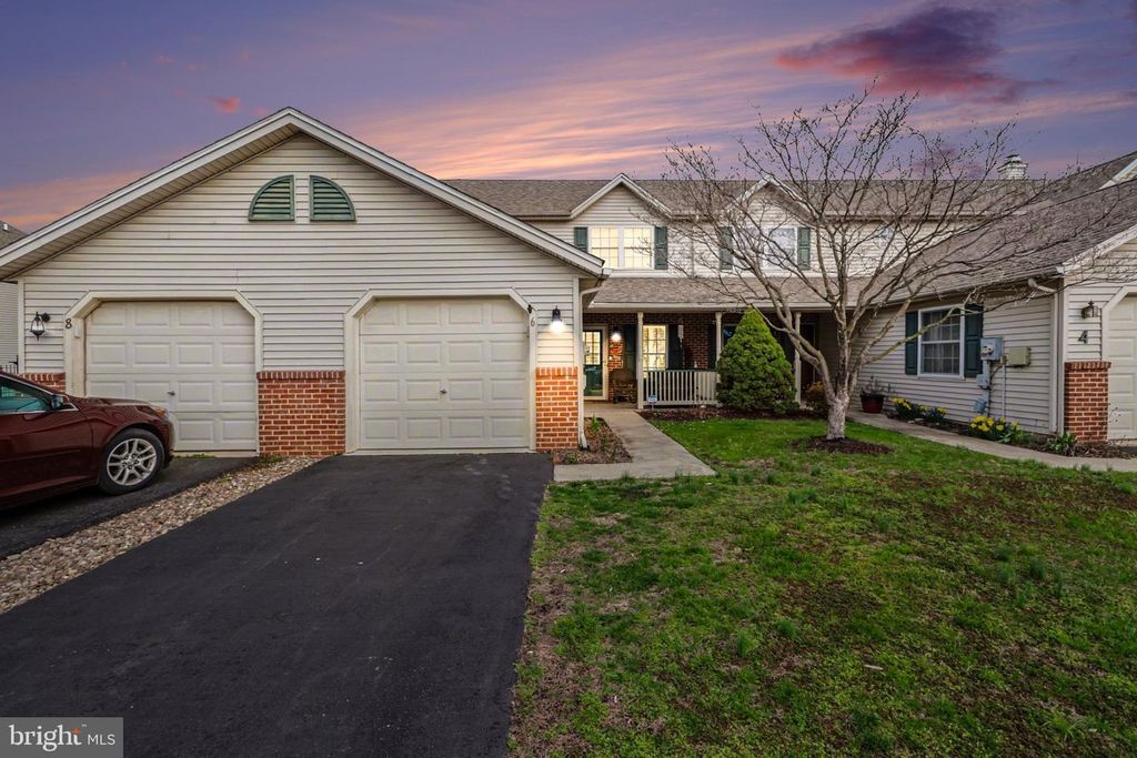 6 WESTWOOD CT, Enola, PA 17025