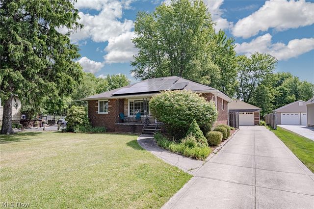 3407 Clague Road, North Olmsted, OH 44070
