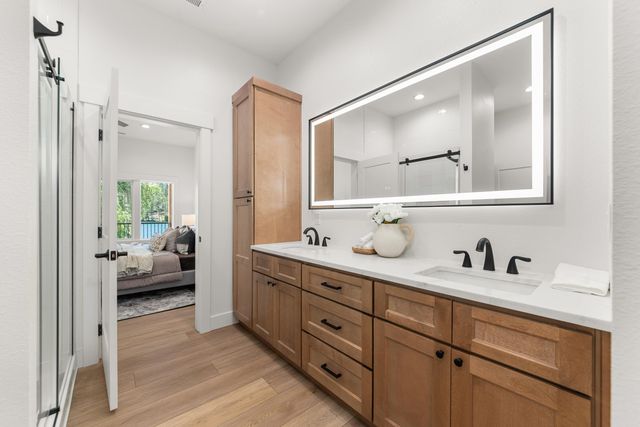 6518A Myrtle Dr, Nine Mile Falls, WA 99026