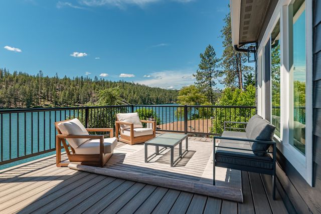 6518A Myrtle Dr, Nine Mile Falls, WA 99026