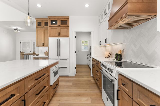 6518A Myrtle Dr, Nine Mile Falls, WA 99026