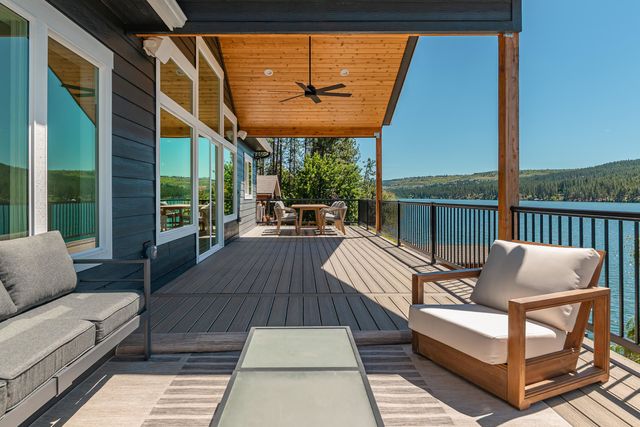 6518A Myrtle Dr, Nine Mile Falls, WA 99026