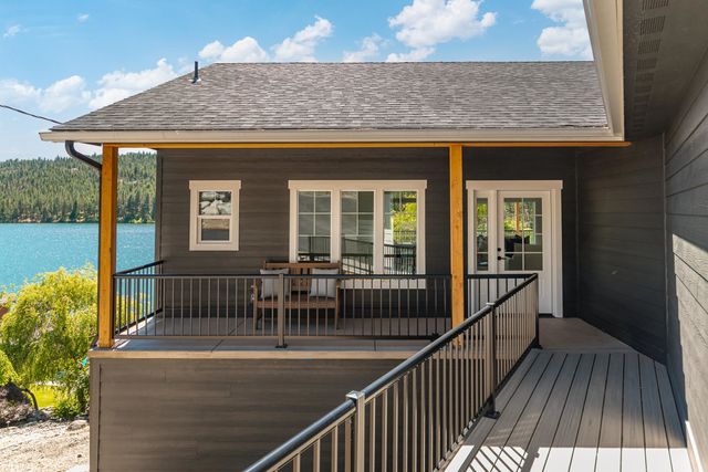 6518A Myrtle Dr, Nine Mile Falls, WA 99026