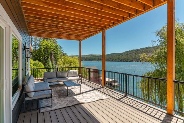 6518A Myrtle Dr, Nine Mile Falls, WA 99026