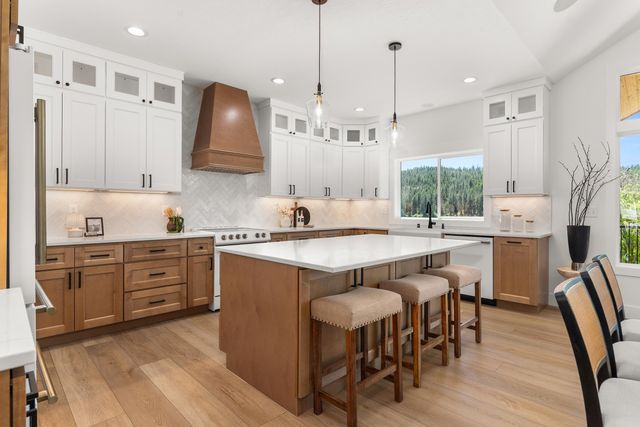 6518A Myrtle Dr, Nine Mile Falls, WA 99026
