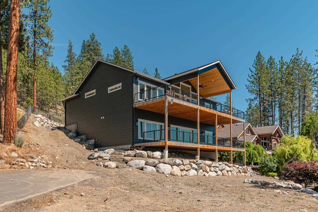 6518A Myrtle Dr, Nine Mile Falls, WA 99026